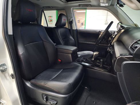 Used 2019 Toyota 4Runner TRD Off-Road Premium w/ Phone Cable & Charge Package image 26