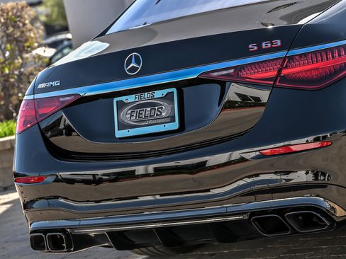 Used 2025 Mercedes-Benz S 63 AMG S image 16