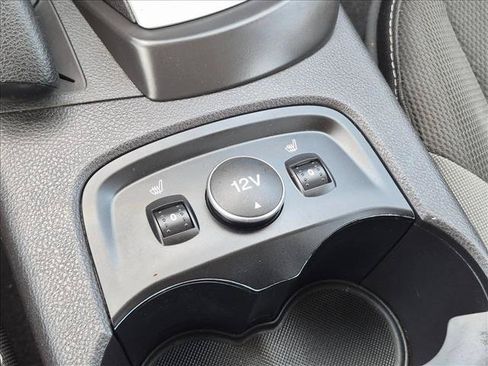 Used 2014 Ford Focus SE w/ SE Winter Package FWD image 16