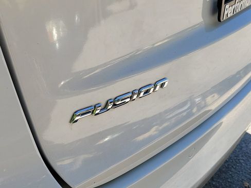 Used 2019 Ford Fusion Titanium AWD/4WD image 12