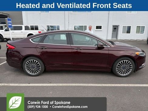 Used 2017 Ford Fusion Titanium image 2