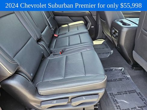 Used 2024 Chevrolet Suburban Premier AWD/4WD image 13