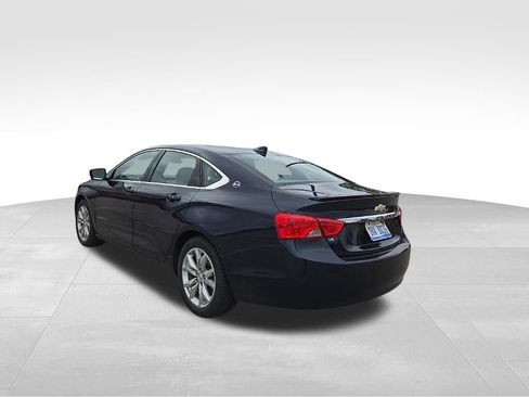 Used 2019 Chevrolet Impala LT w/ Sunroof and Spoiler Package FWD image 4