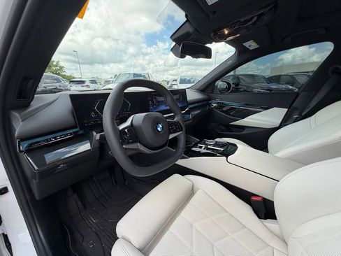 Certified 2026 BMW 540i xDrive w/ Executive Package AWD/4WD image 11