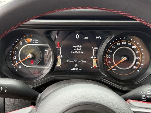 Used 2024 Jeep Wrangler Unlimited Rubicon AWD/4WD image 18