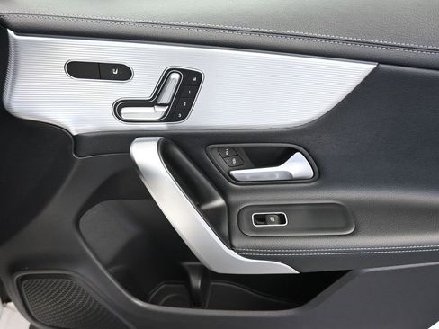 Used 2020 Mercedes-Benz CLA 250 4MATIC image 45