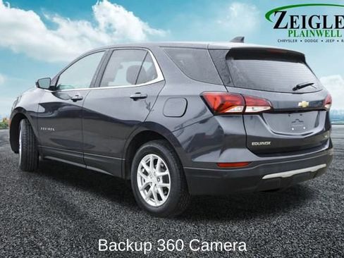 Used 2022 Chevrolet Equinox LT w/ Driver Convenience Package image 2