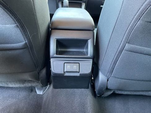Used 2019 Subaru Outback 2.5i Premium image 26