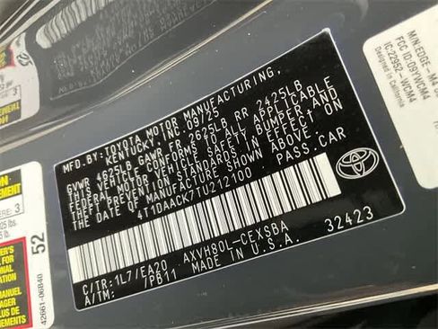 Used 2026 Toyota Camry SE w/ Convenience Package image 28