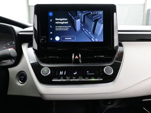 Used 2023 Toyota Corolla LE image 18