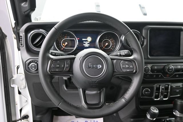 Used 2022 Jeep Gladiator Sport AWD/4WD image 30