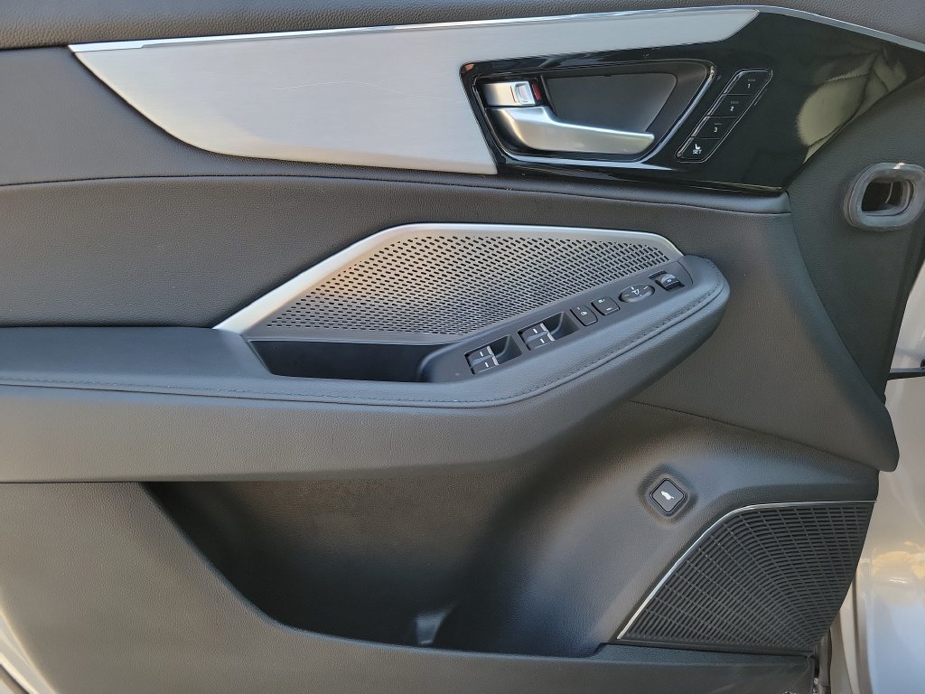 Certified 2024 Acura MDX FWD image 19