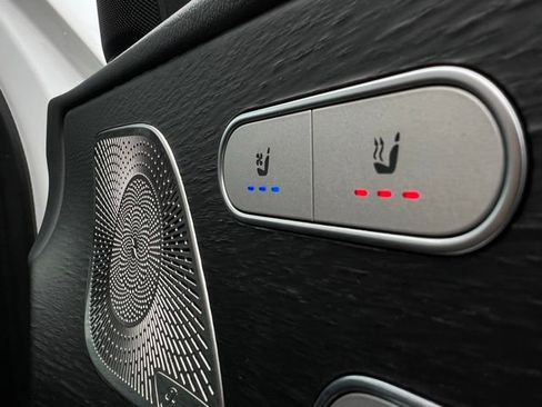 Used 2022 Mercedes-Benz GLS 450 4MATIC image 20