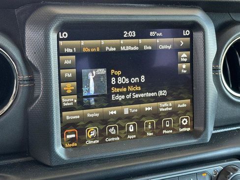 Used 2021 Jeep Wrangler Unlimited Sahara AWD/4WD image 18