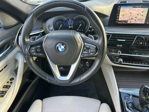 Used 2019 BMW 530e image 14