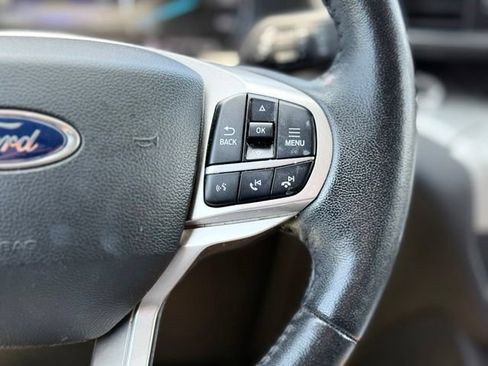 Used 2022 Ford Explorer XLT w/ Equipment Group 202A RWD image 17
