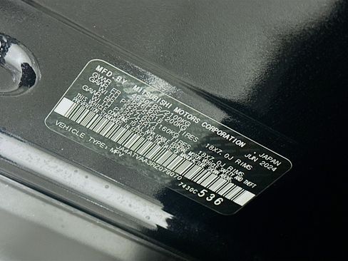 Used 2024 Mitsubishi Eclipse Cross LE image 12