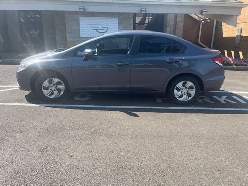 Used 2014 Honda Civic LX image 3