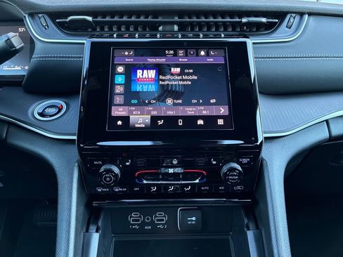 New 2025 Jeep Grand Cherokee image 18