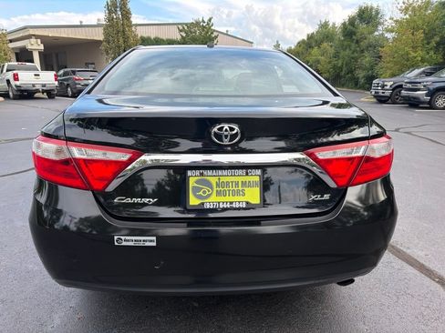 Used 2016 Toyota Camry XLE w/ Moonroof Package FWD image 6