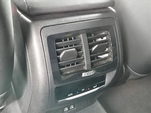 Used 2025 BMW X4 xDrive30i image 19