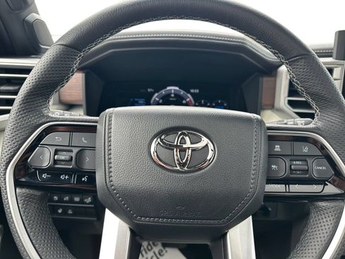 Used 2023 Toyota Sequoia Capstone AWD/4WD image 20