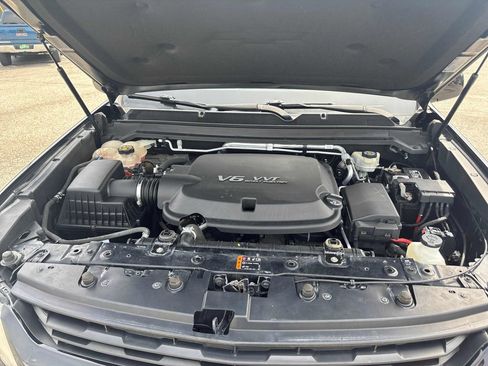 Used 2017 Chevrolet Colorado Z71 w/ Z71 Midnight Edition AWD/4WD image 31