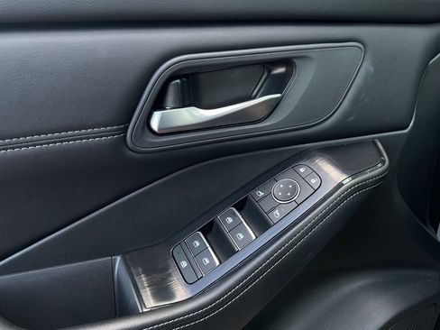 Used 2025 Buick Encore GX Preferred FWD image 19