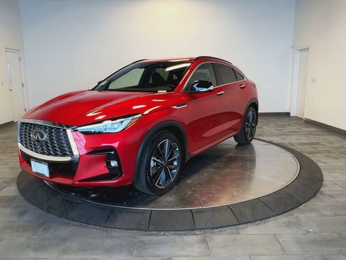 New 2025 INFINITI QX55 Essential image 4