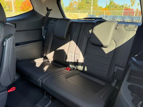 New 2026 Volkswagen Atlas SEL image 21