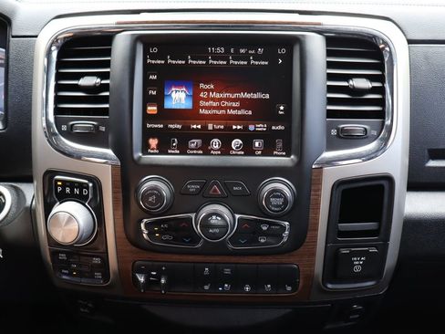Used 2014 RAM 1500 Laramie AWD/4WD image 34