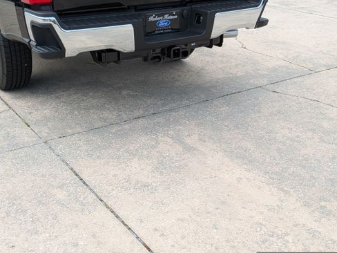 Used 2025 Ford F250 XL w/ XL Chrome Package RWD image 9