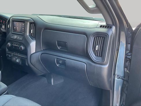 Used 2020 Chevrolet Silverado 2500 Custom w/ Custom Convenience Package AWD/4WD image 18