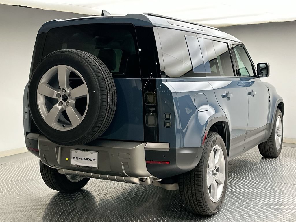 New 2026 Land Rover Defender 110 S AWD/4WD image 3