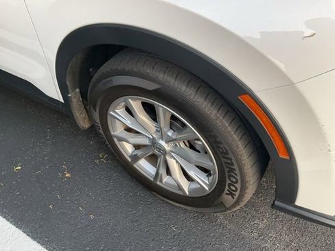 Used 2024 Honda CR-V EX image 3