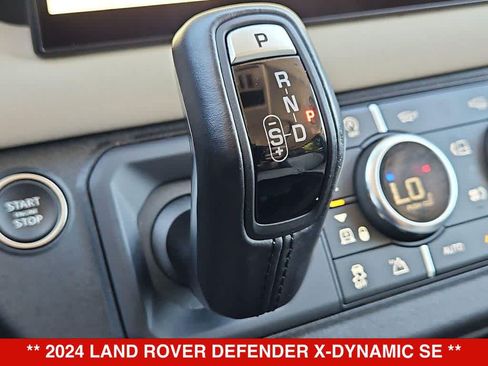 Used 2024 Land Rover Defender 130 X-Dynamic SE AWD/4WD image 31