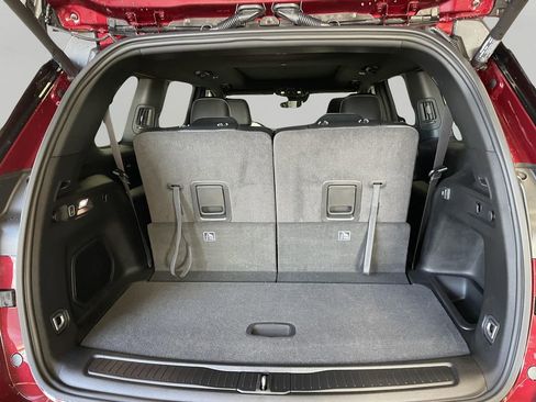 New 2026 Jeep Grand Cherokee L Limited image 16