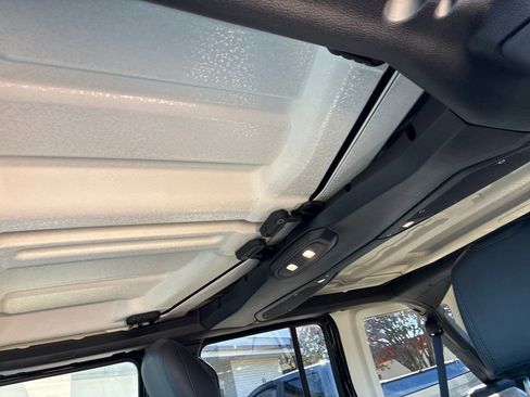 New 2025 Jeep Wrangler Sahara image 21