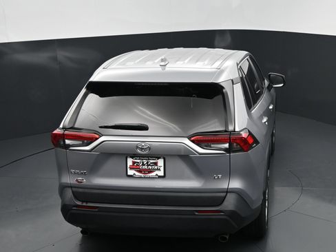 Used 2023 Toyota RAV4 LE FWD image 31