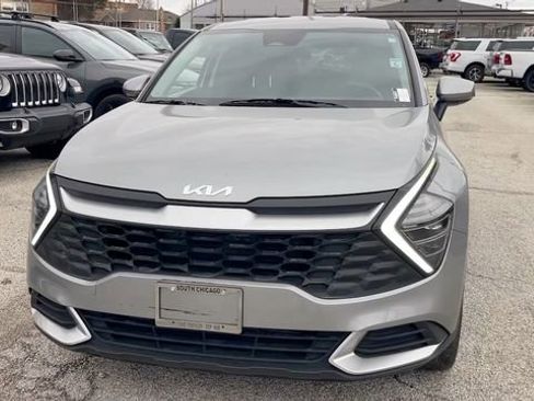 Used 2024 Kia Sportage LX image 5