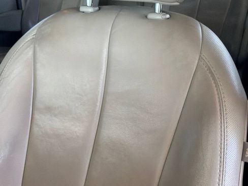 Used 2014 Toyota Sienna XLE w/ XLE Premium Package FWD image 5
