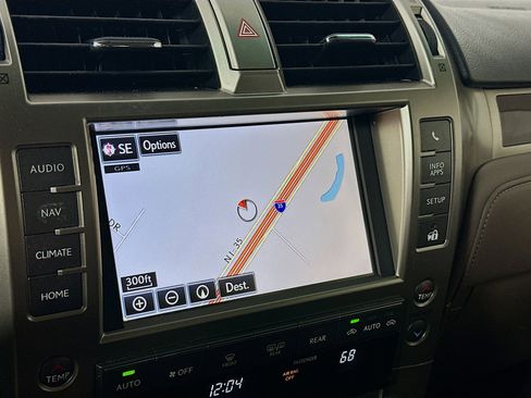 Used 2018 Lexus GX 460 Premium w/ Premium Package image 21