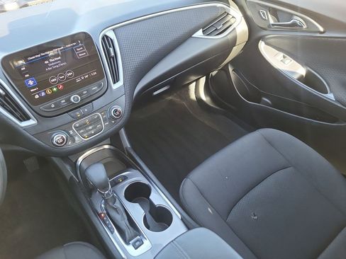 Used 2024 Chevrolet Malibu LT image 11