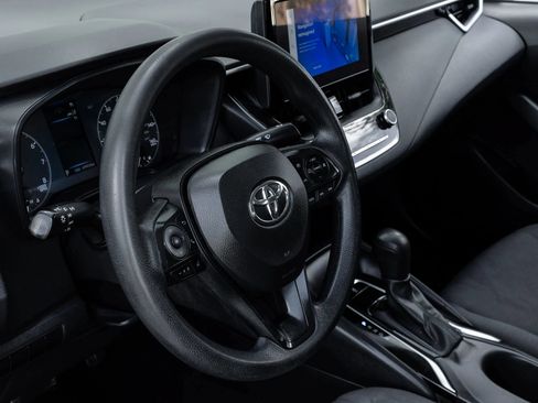 Used 2023 Toyota Corolla LE FWD image 23