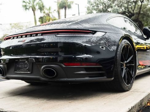 Used 2021 Porsche 911 Carrera S RWD image 25