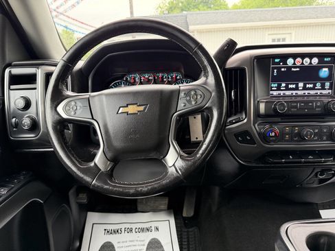 Used 2018 Chevrolet Silverado 1500 LT w/ All Star Edition AWD/4WD image 11