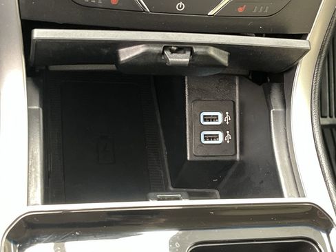 Used 2019 Ford Edge SEL w/ Equipment Group 201A image 25