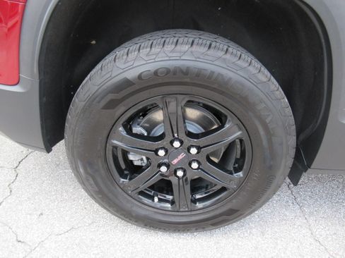 Used 2023 GMC Acadia AT4 w/ Technology Package AWD/4WD image 8