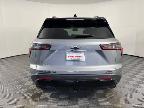 Certified 2025 Chevrolet Equinox RS w/ Convenience Package III AWD/4WD image 12