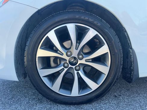 Used 2015 Hyundai Accent Sport image 13